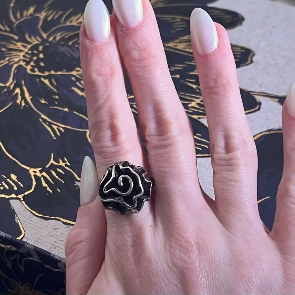 Vintage 925 Sterling Silver Abstract Rose Unique Floral Design Ring